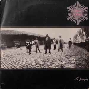 Skowa E A Máfia - La Famiglia